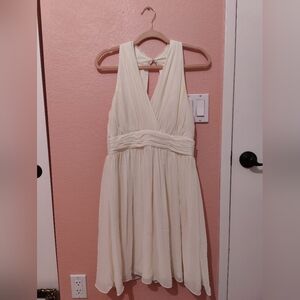 Ivory V-Neck Sleeveless Maxi Dress